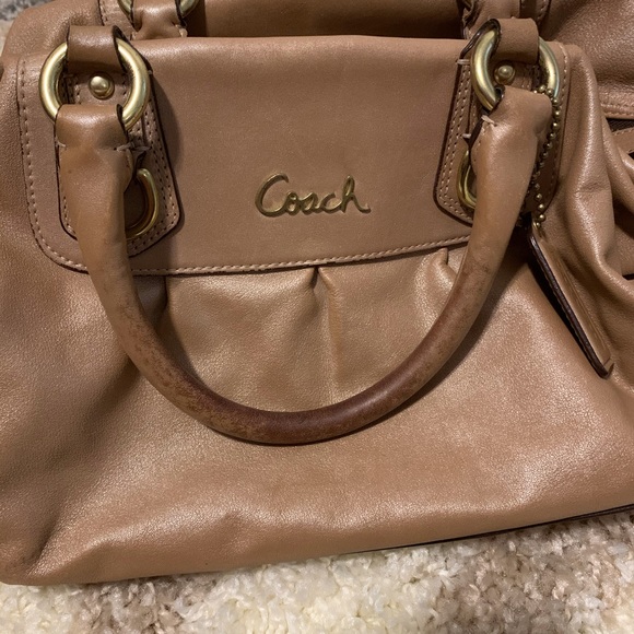 Shimmery tan leather Coach purse - Picture 6 of 7